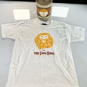 The Lion King Musical T-Shirt In a Drum Tin Bank Youth L 10 / 12 NOS NEW Disney